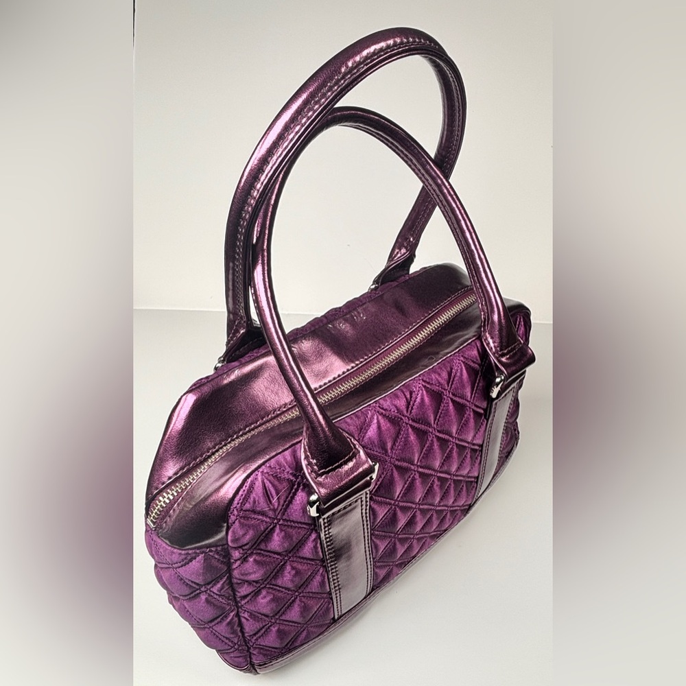 Marc by Marc Jacobs Metalic Purple Quilted Handbag. Double handles.